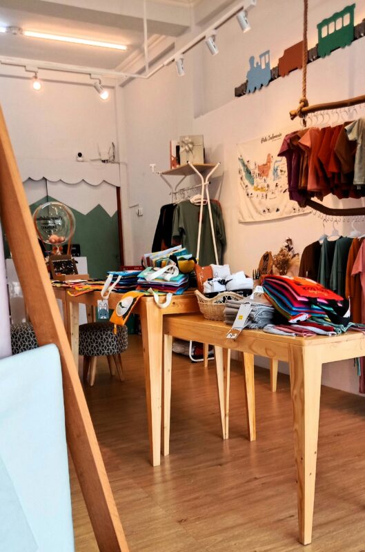 Salle communale: 18ème Vente-Échange