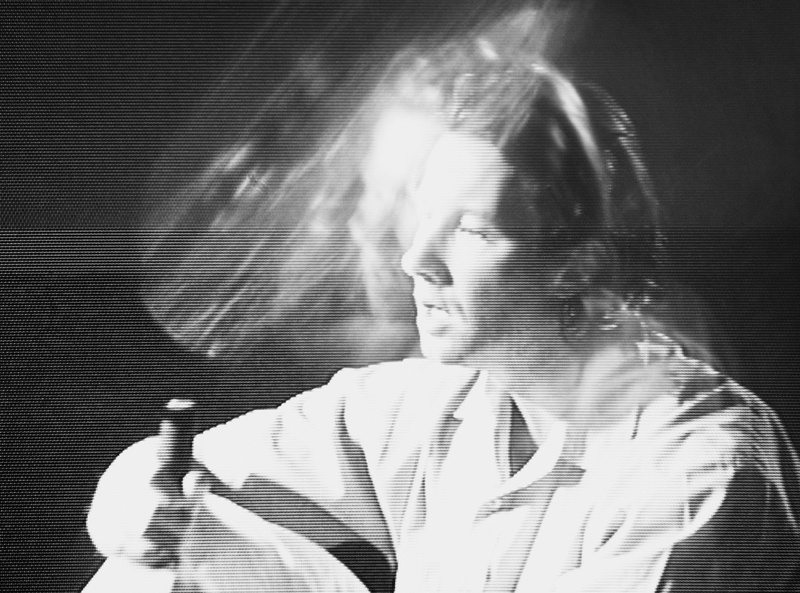 Caves du Manoir: Buzz Kull - Tomorrow's ghost