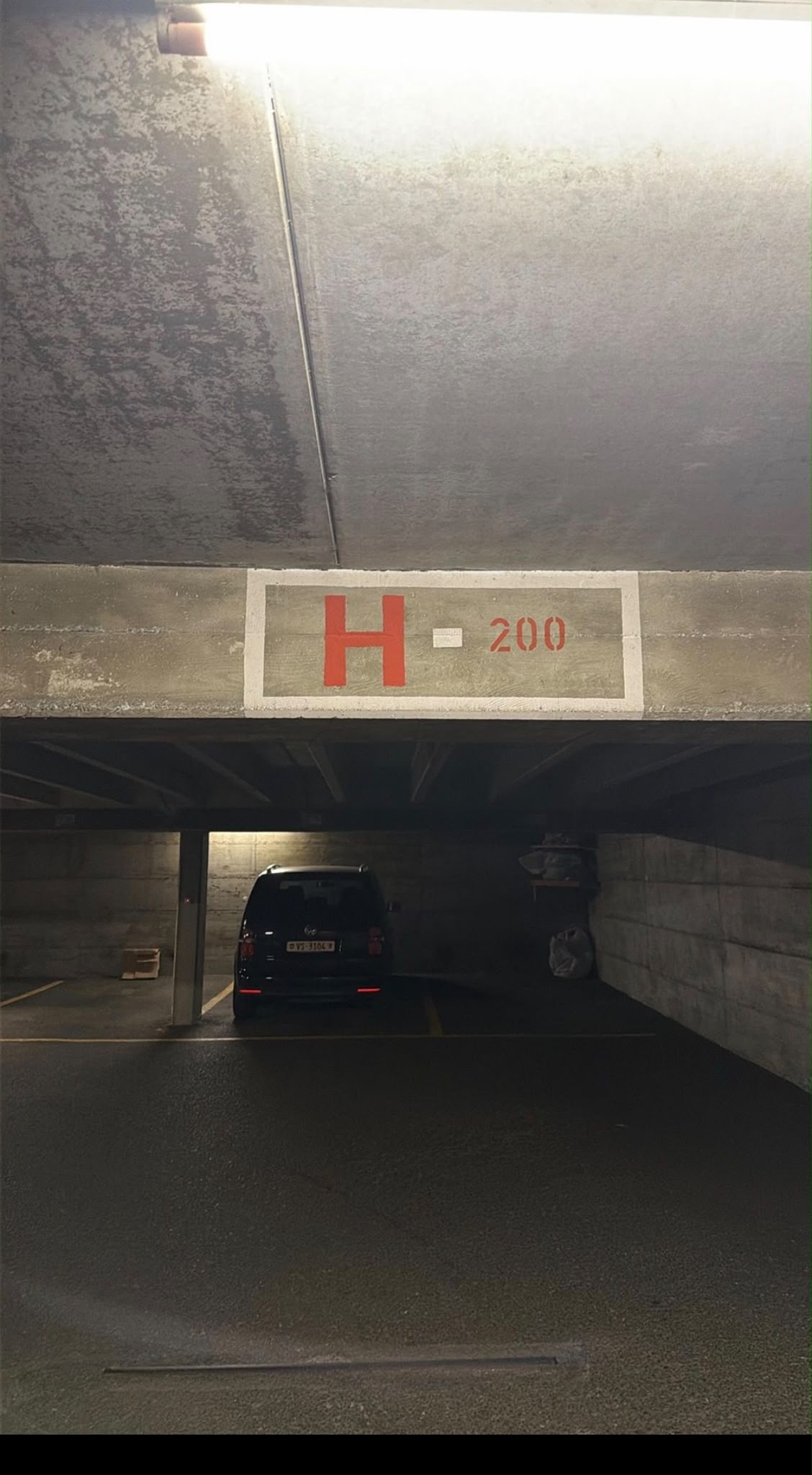 Garage-H.jpg