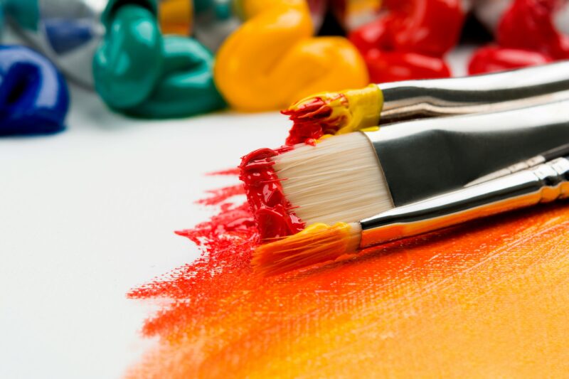 Couleurs du Bonheur: Une Pentecôte colorée
